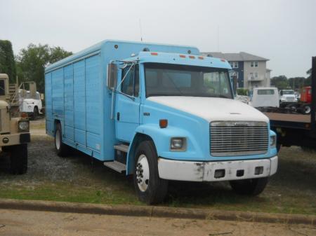 1999 Freightliner FL70