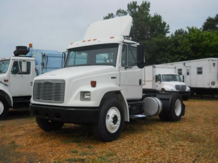 2001 Freightliner FL80