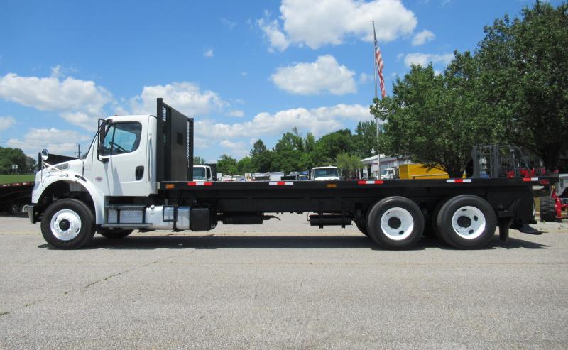 2017 Freightliner BUSINESS CLASS M2 106 7