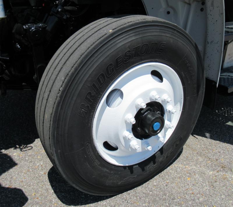 2016 Freightliner BUSINESS CLASS M2 106 17