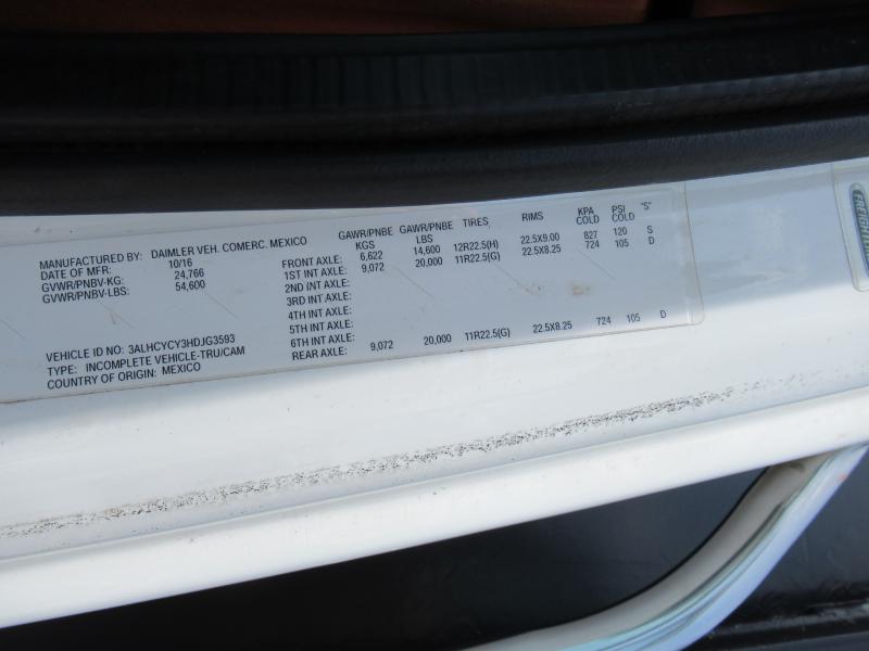 2017 Freightliner BUSINESS CLASS M2 106 11