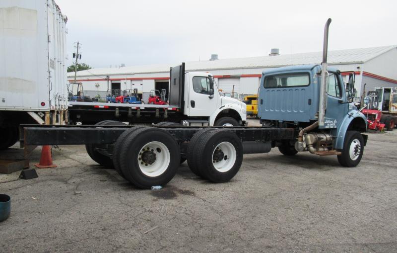 2016 Freightliner BUSINESS CLASS M2 106 4