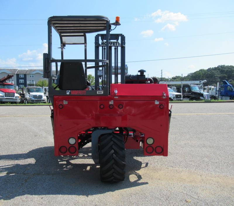 2003 Moffett M5500 4