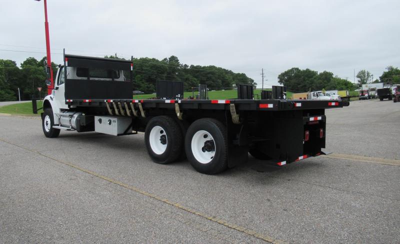 2017 Freightliner BUSINESS CLASS M2 106 7