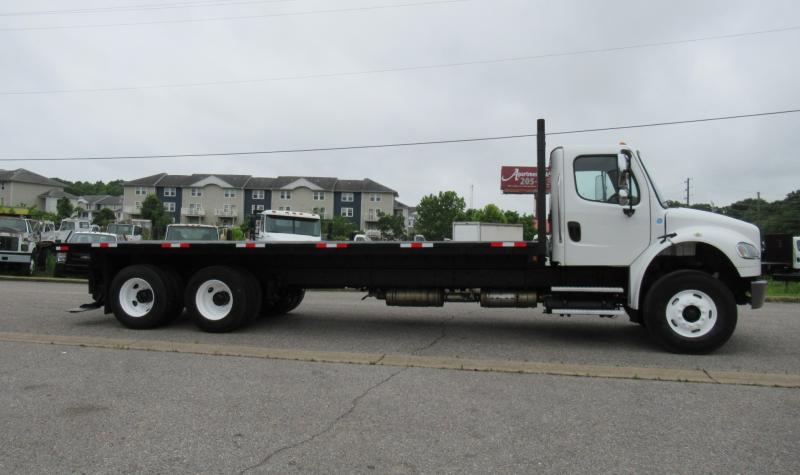 2017 Freightliner BUSINESS CLASS M2 106 11