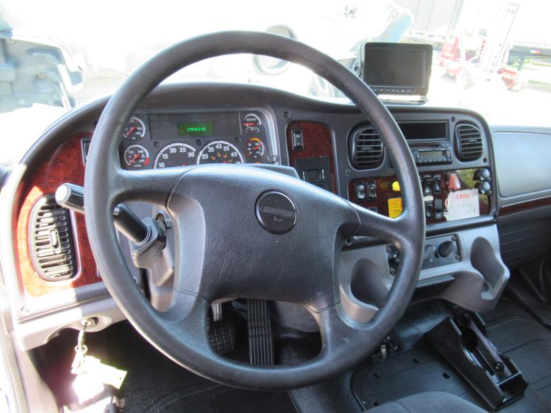 2016 Freightliner BUSINESS CLASS M2 106 12