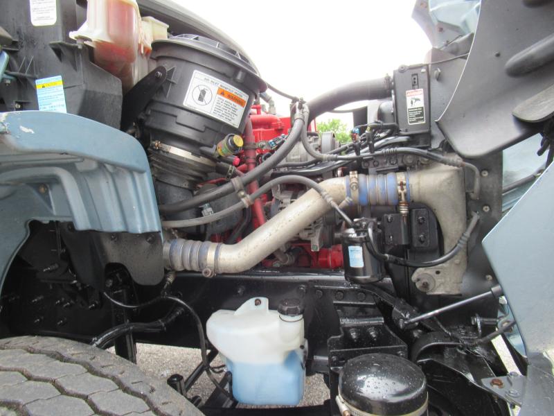 2016 Freightliner BUSINESS CLASS M2 106 16