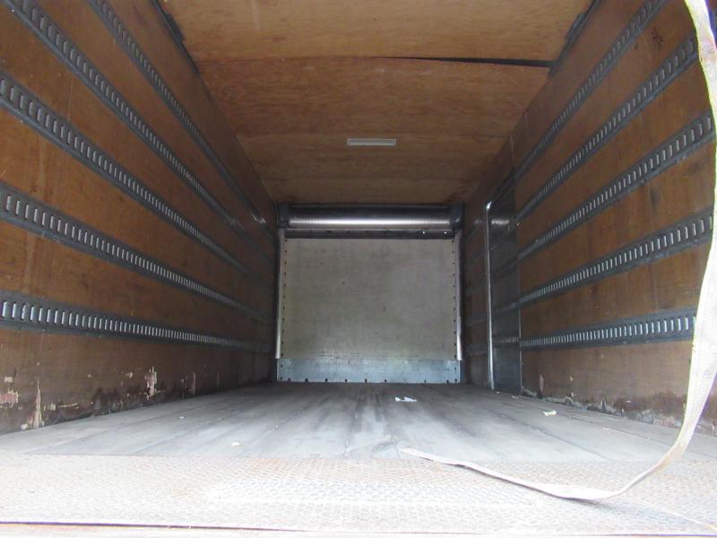 2016 Freightliner BUSINESS CLASS M2 106 18