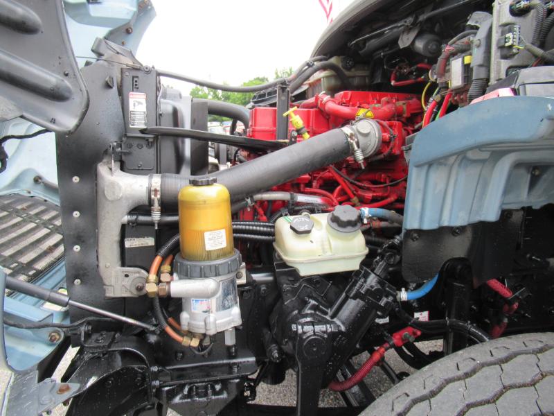 2016 Freightliner BUSINESS CLASS M2 106 17