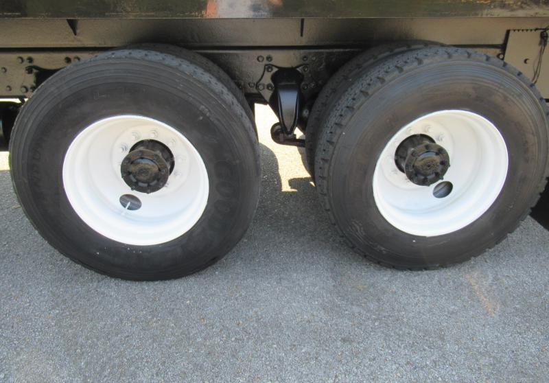 2014 Freightliner BUSINESS CLASS M2 106 18