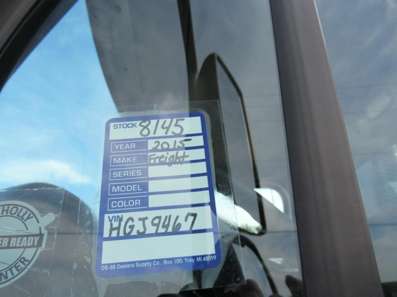 2015 Freightliner BUSINESS CLASS M2 106 22