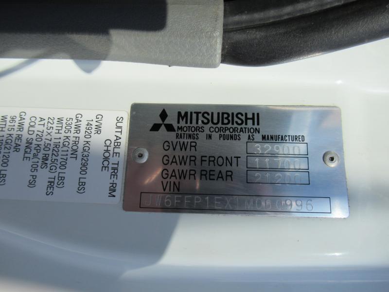2001 MITSUBISHI FM657 15