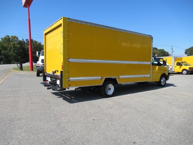 2017 GMC G33903 7