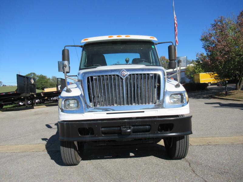 2005 International 7600 8