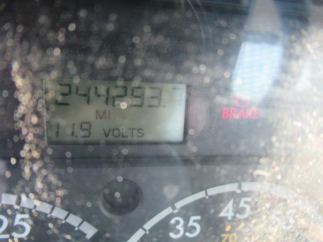 2004 Sterling AT9513 8
