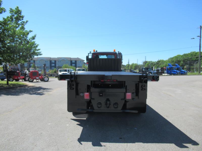 2015 Freightliner 114SD 10