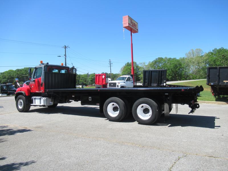 2015 Freightliner 114SD 13
