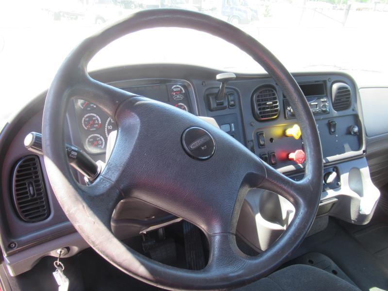 2015 Freightliner 114SD 19
