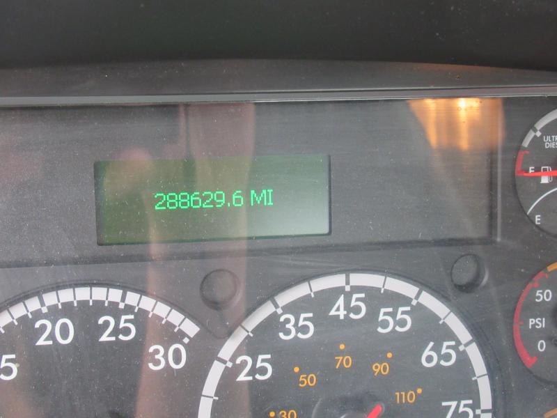 2016 Freightliner BUSINESS CLASS M2 106 11