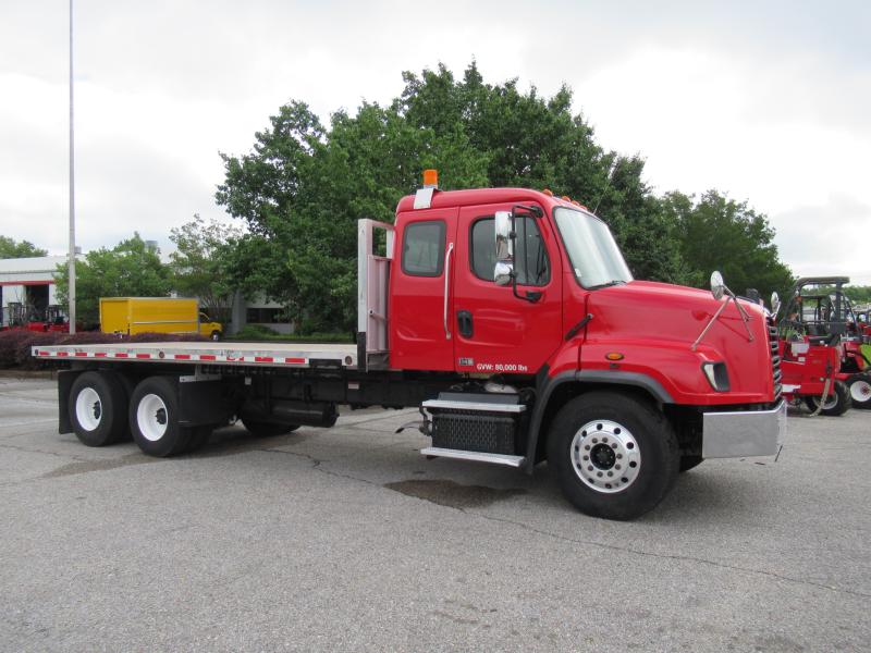 2014 Freightliner 114SD 3