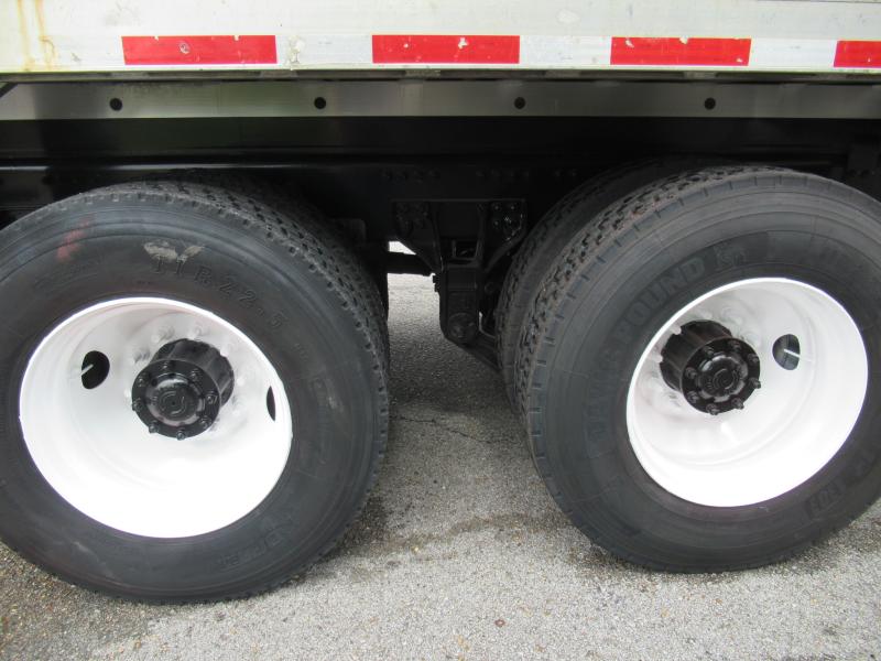 2014 Freightliner 114SD 15