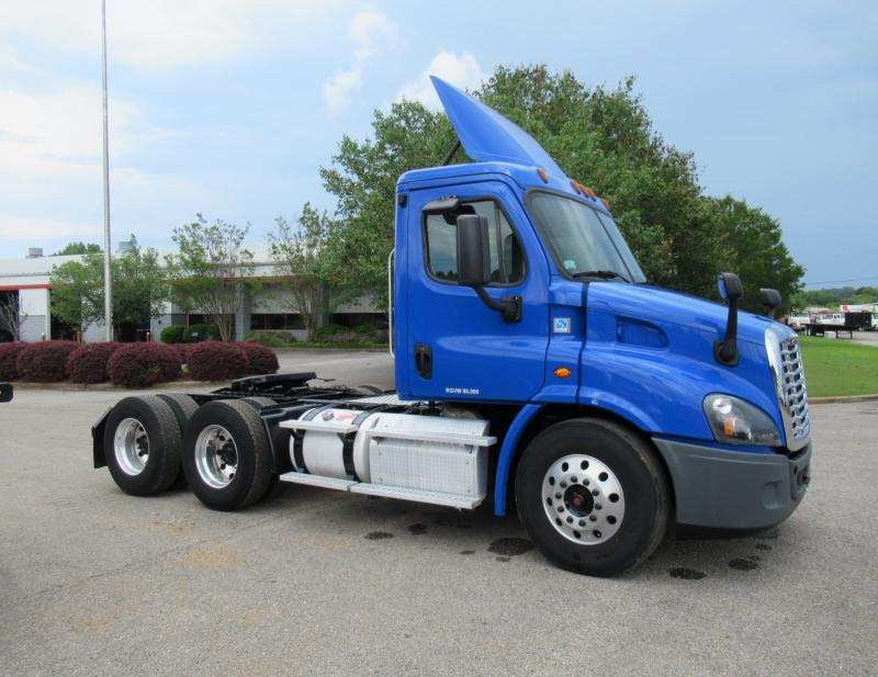2016 Freightliner CASCADIA 113 5