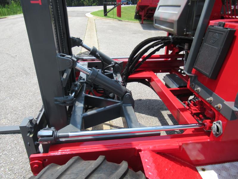2002 Moffett M5500 10