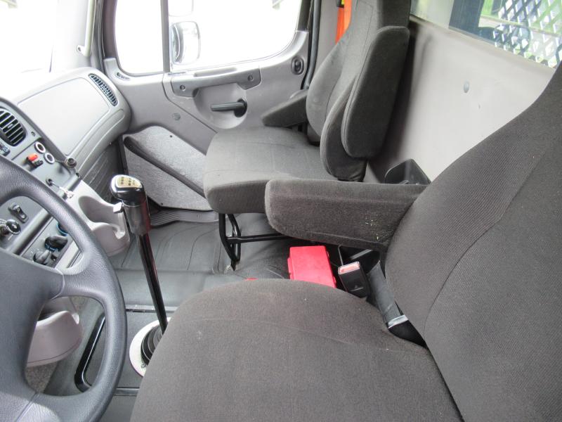 2016 Freightliner BUSINESS CLASS M2 106 9