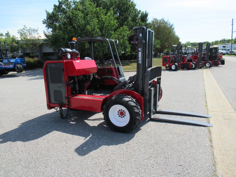2005 Moffett LP5500 5