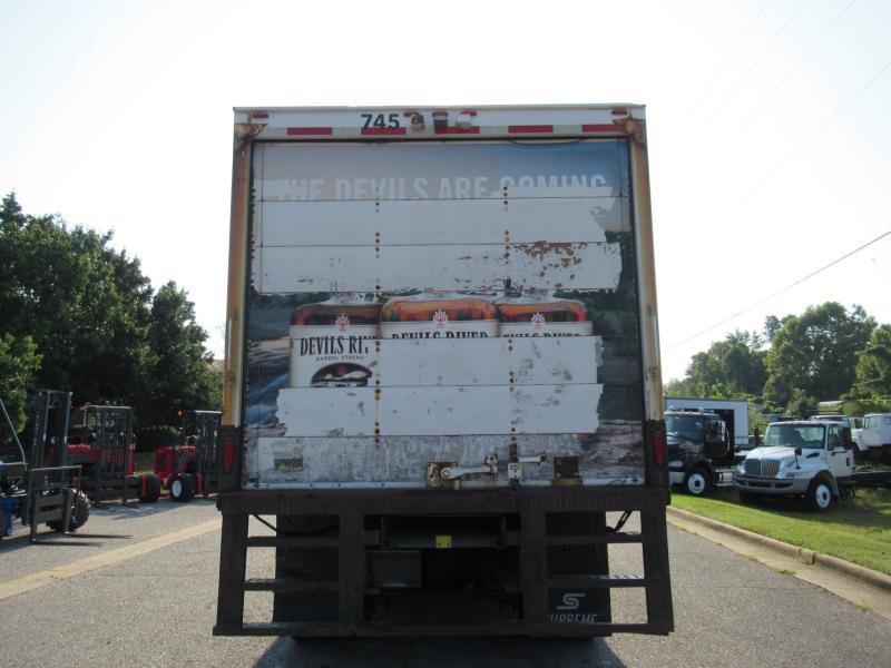 2017 Freightliner BUSINESS CLASS M2 106 4