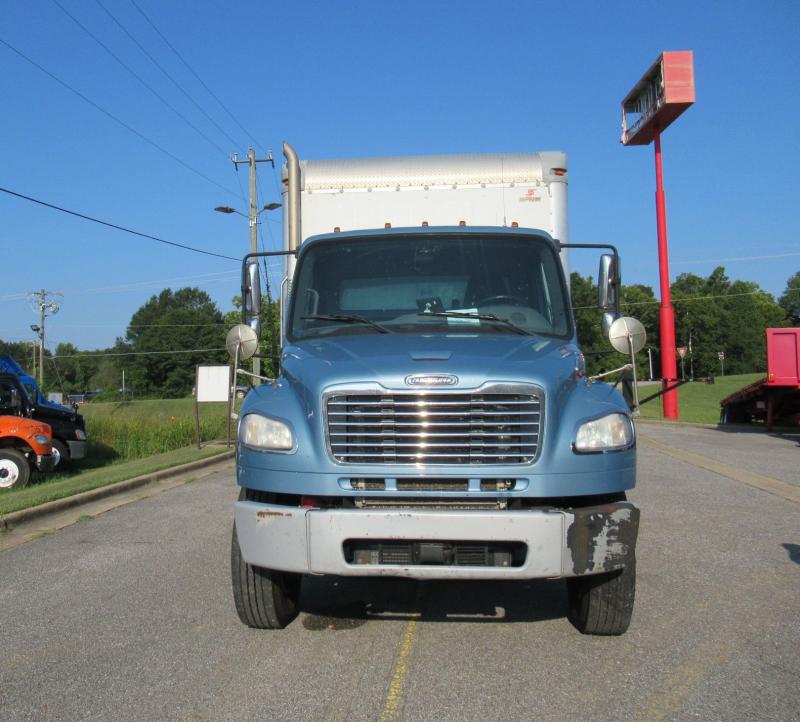 2017 Freightliner BUSINESS CLASS M2 106 8