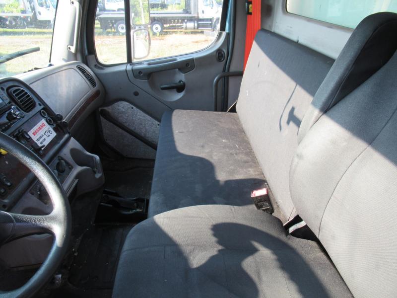 2017 Freightliner BUSINESS CLASS M2 106 9