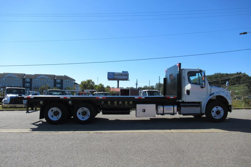 2020 Freightliner BUSINESS CLASS M2 106 5