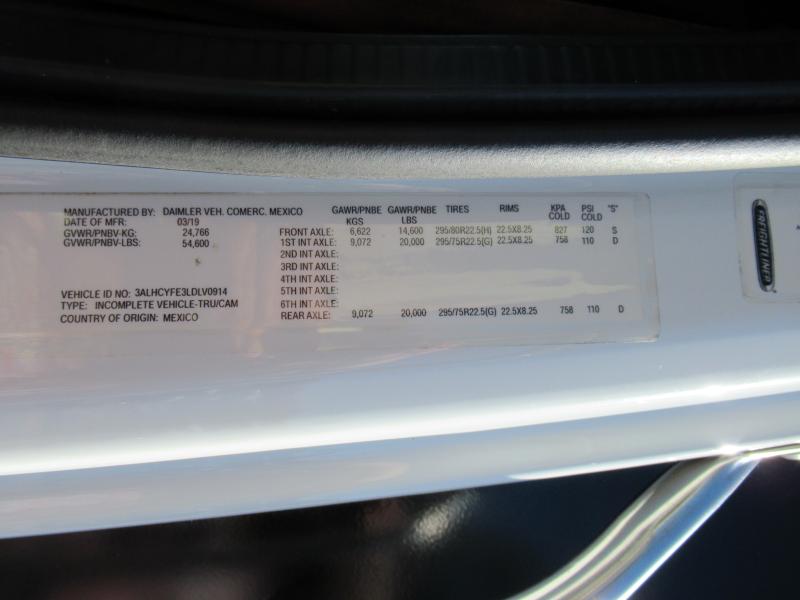 2020 Freightliner BUSINESS CLASS M2 106 19