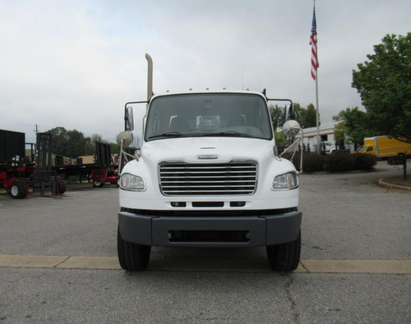 2016 Freightliner BUSINESS CLASS M2 106 7