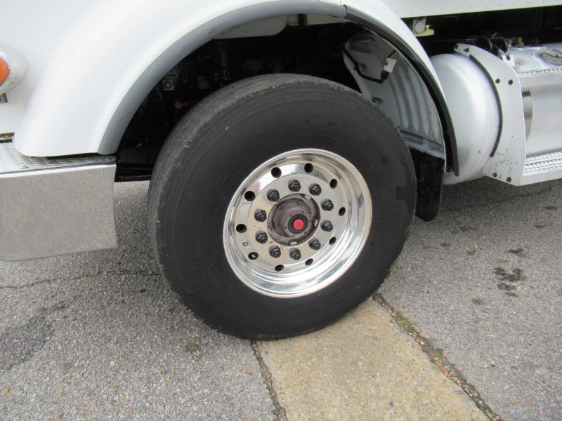 2014 Peterbilt 365 14