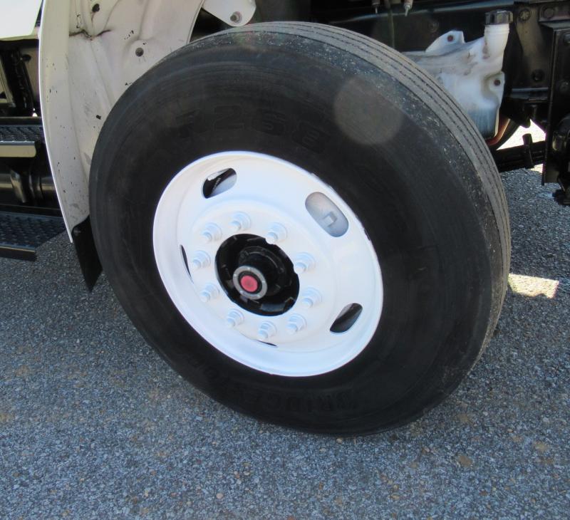 2019 Freightliner BUSINESS CLASS M2 106 23