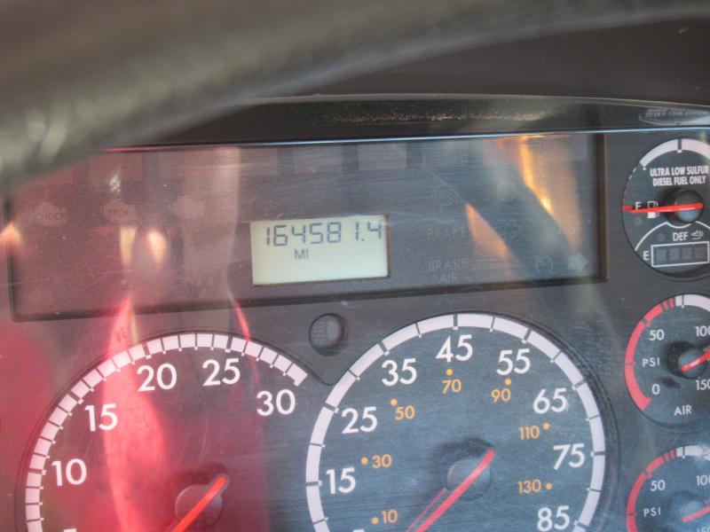 2015 Freightliner BUSINESS CLASS M2 106 14