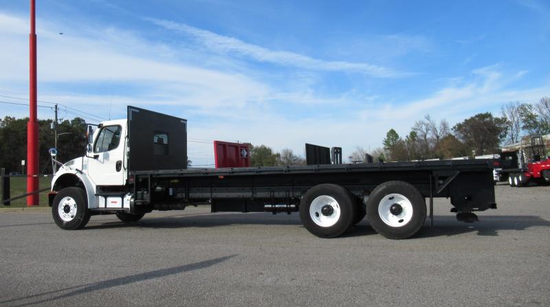 2018 Freightliner BUSINESS CLASS M2 106 2