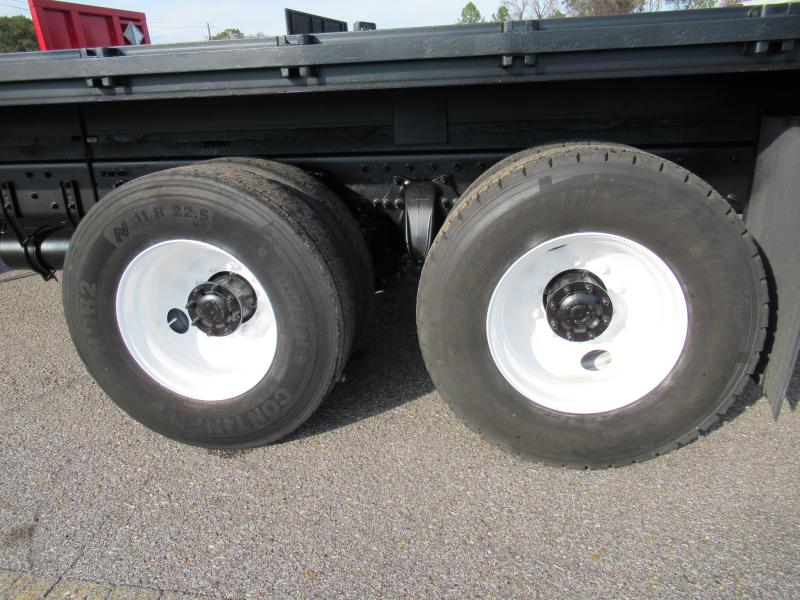 2018 Freightliner BUSINESS CLASS M2 106 13