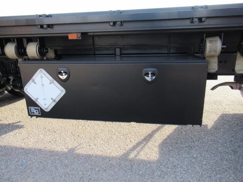 2018 Freightliner BUSINESS CLASS M2 106 16