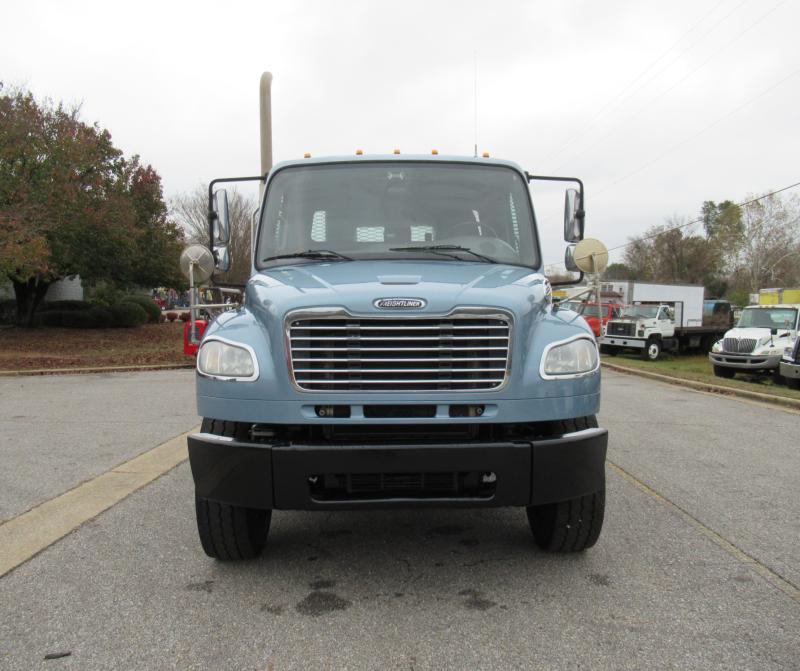 2016 Freightliner BUSINESS CLASS M2 106 11