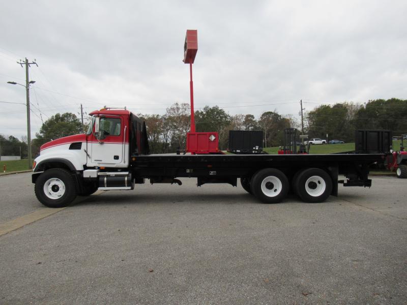 2007 Mack CV713 2