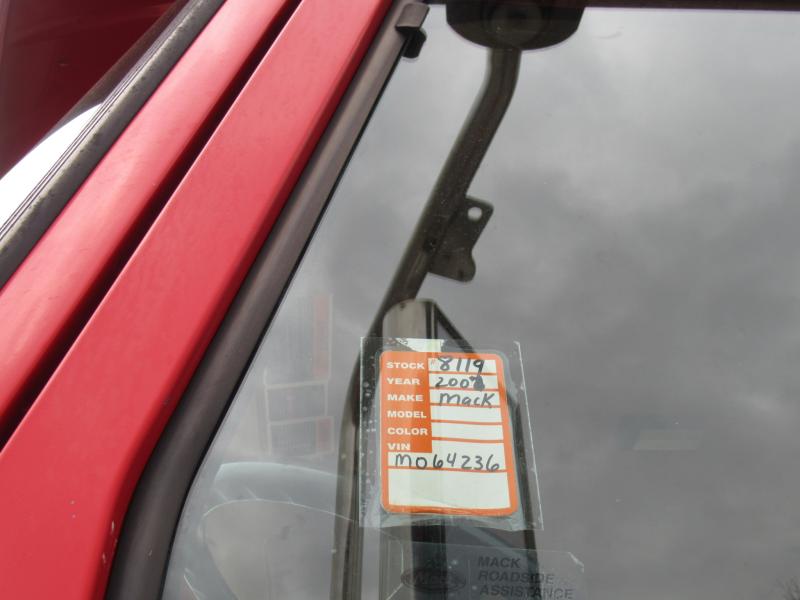 2007 Mack CV713 16