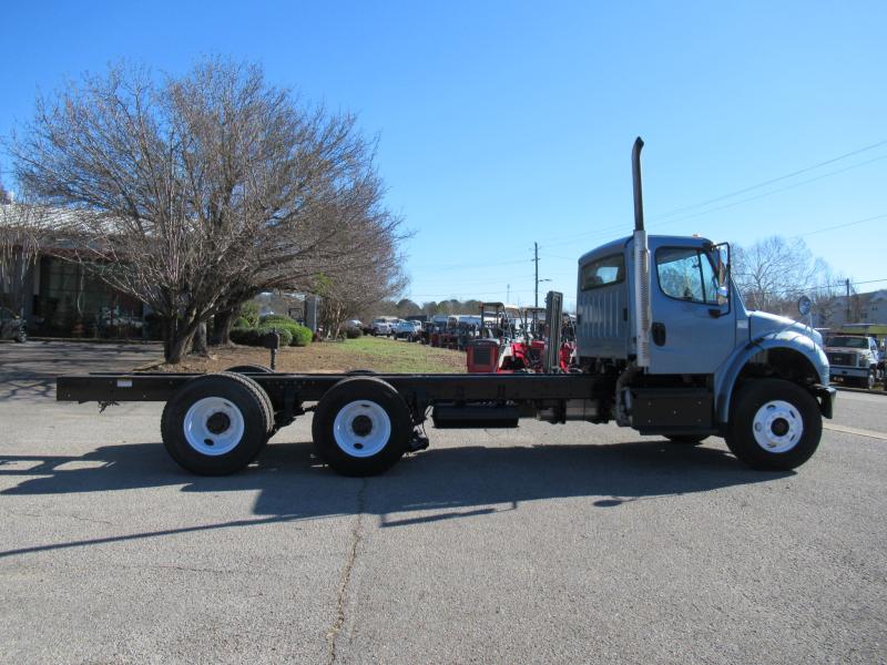 2016 Freightliner BUSINESS CLASS M2 106 4