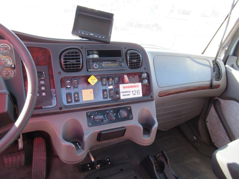 2016 Freightliner BUSINESS CLASS M2 106 10