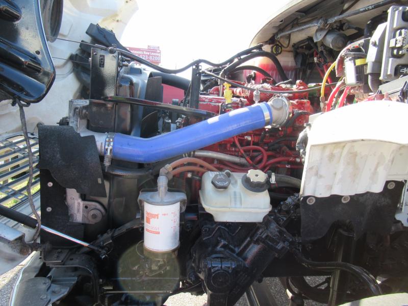 2017 Freightliner M2 106 18