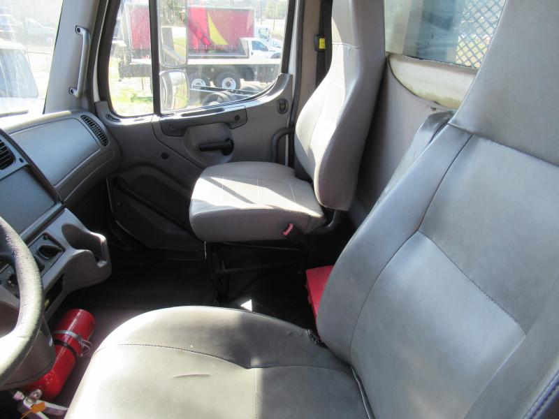 2017 Freightliner M2 106 9