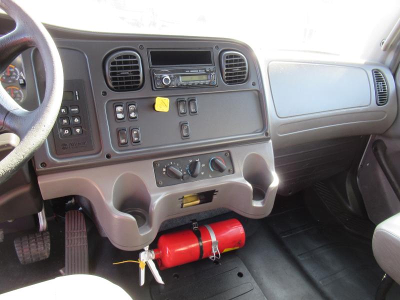 2017 Freightliner M2 106 11