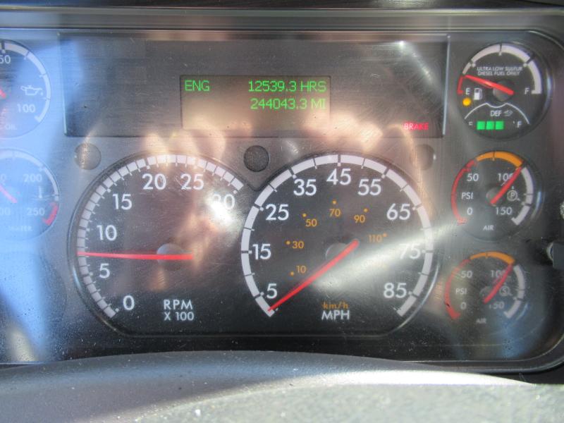 2017 Freightliner M2 106 10